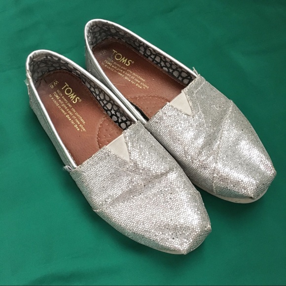 Toms Shoes - TOMS Glitter Classic Silver Flats Women’s 6 GUC